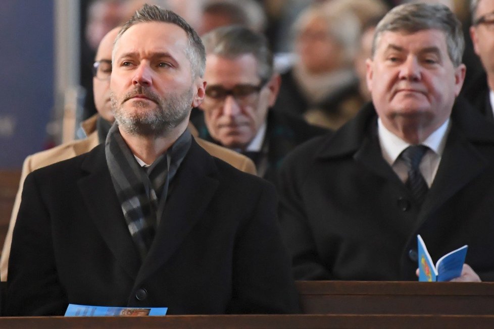 Polsko si připomíná zavražděného primátora. na snímku člen Evropského parlamentu a syn bývalého prezidenta Jaroslaw Walesa