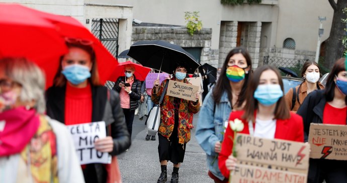 Demonstracje przeciwko zaostrzeniu prawa antyaborcyjnego w Polsce.