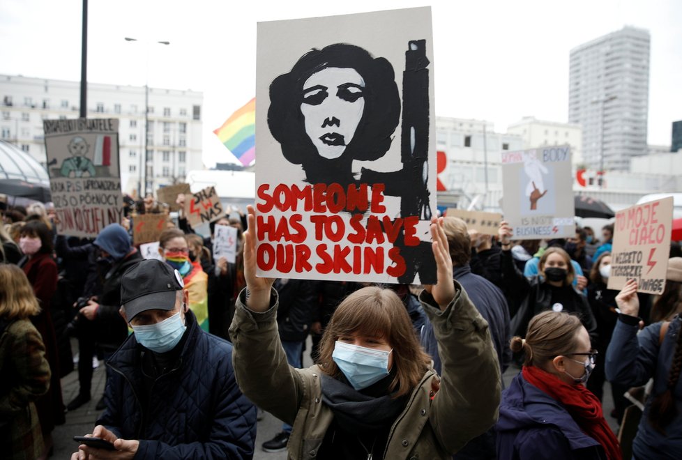 Protesty proti zostření protipotratového zákona v Polsku.