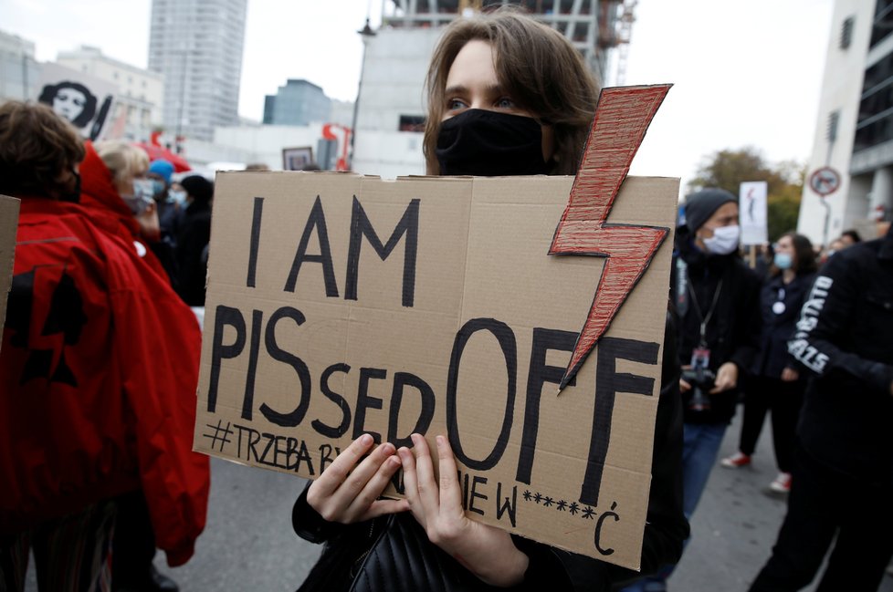 Protesty proti zostření protipotratového zákona v Polsku.