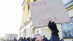 Protesty proti zostření protipotratového zákona v Polsku.