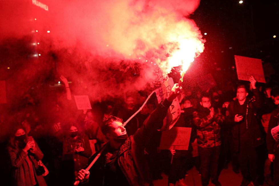 Protesty proti zostření protipotratového zákona v Polsku.