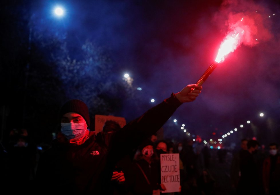 Protesty proti zostření protipotratového zákona v Polsku.