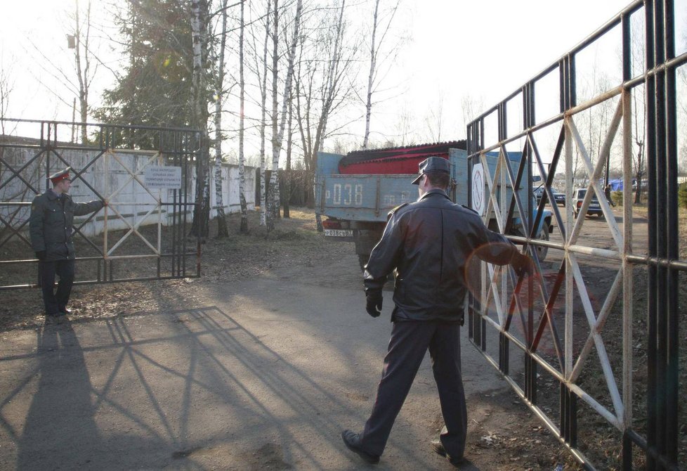 Těla obětí musela být převezena do Moskvy, kam byli povoláni pozůstalí po obětech.