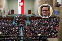 Polský Sejm poprvé v novém: Vláda Morawieckého skončila. Kaczyński zpíval hymnu na schodech