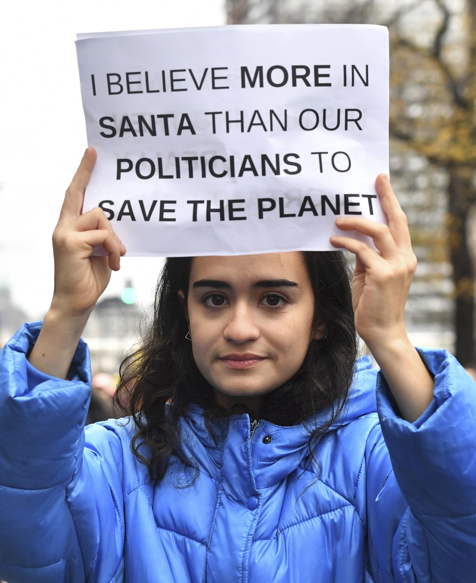 V Bruselu lidé demonstrovali za politická řešení klimatických změn