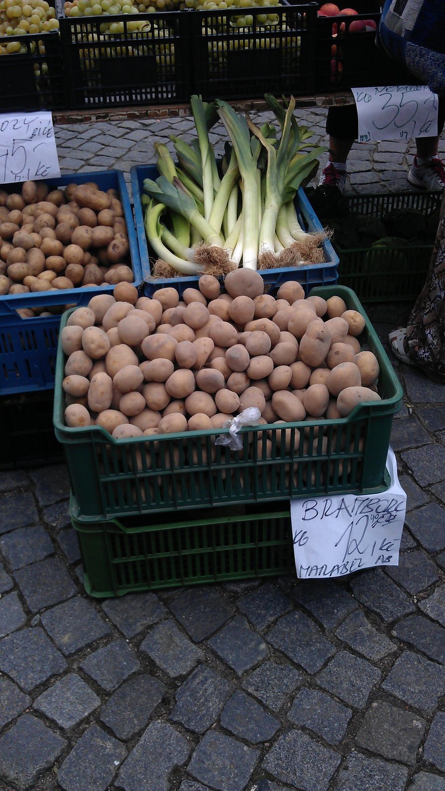 Ještě před čtyřmi lety si mohli lidé koupit v Náchodě brambory za 6 korun.