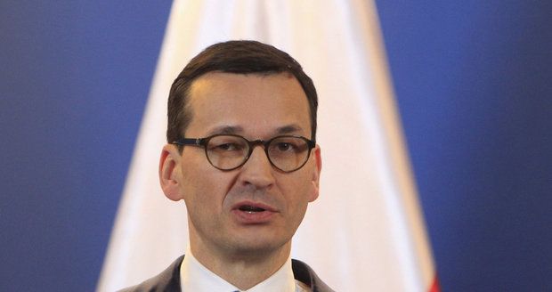 Ve vládě budou ve velkém padat hlavy. Premiér vymění v Polsku klíčové ministry