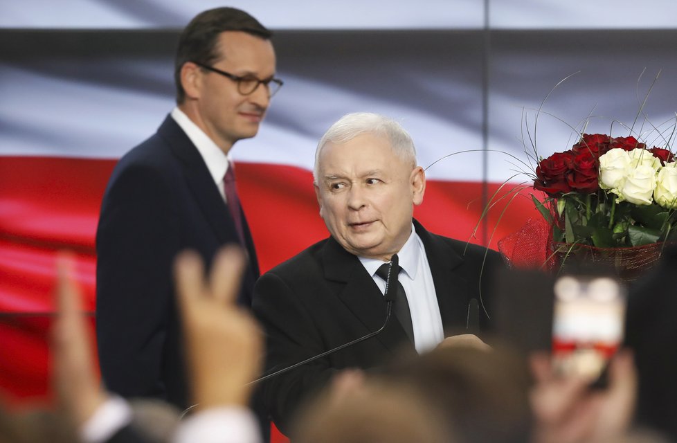 Volby v Polsku ovládla vládnoucí strana Právo a spravedlnost.