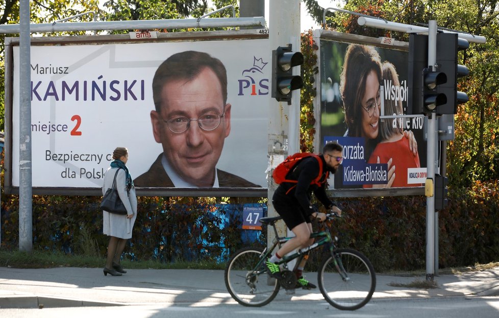 Poláci volí do obou komor parlamentu.