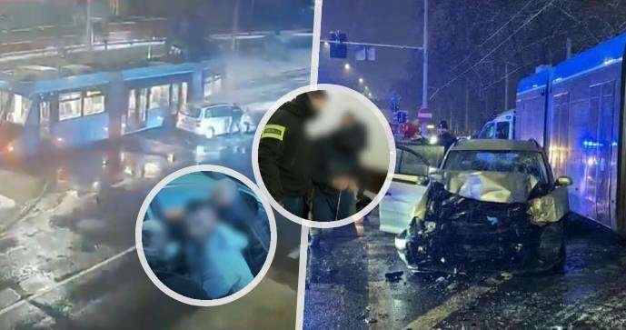 Dva muži mučili známého a pak vrazili do tramvaje. Oběť v kufru zemřela.