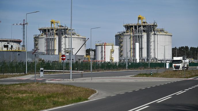 Polsko se může spolehnout na alternativní zdroje, například díky terminálu na LNG ve Svinoústí.