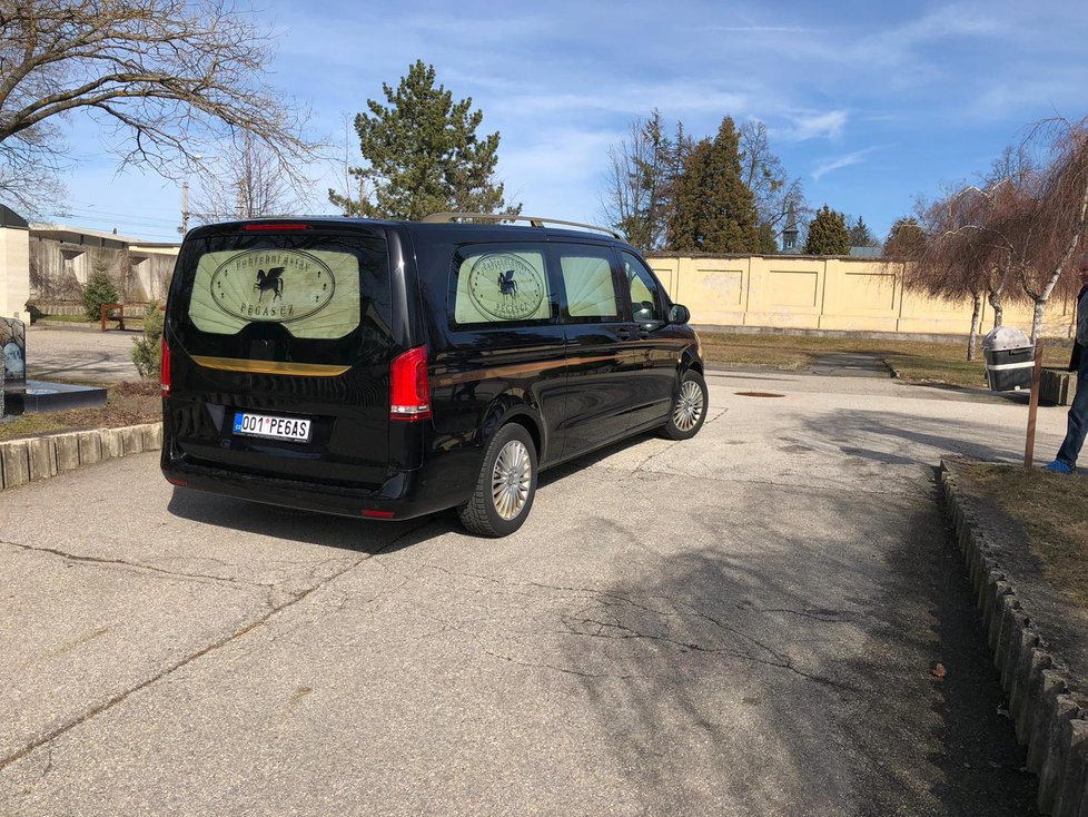 Krematorium v Českých Budějovicích, kde byl pohřeb Jiřího Pomeje.