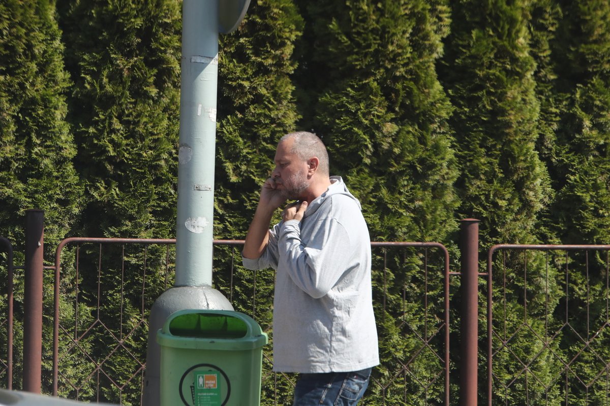 Jiří Pomeje si šel koupit levné pivo v pet lahvi