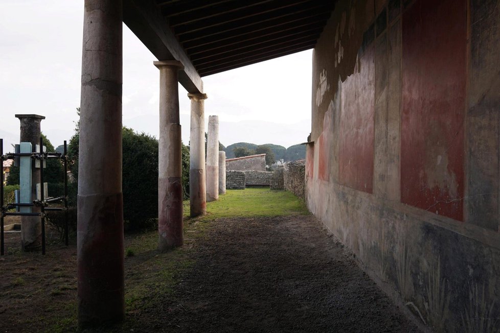 Pompeje odhalují, jak vypadal život zhruba v prvním století našeho letopočtu. Město bylo založeno o zhruba 800 let dříve.