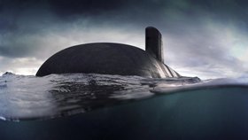 Dva ze zúčastněných námořníků slouží na bojové ponorce USS Nebraska, třetí je člen posádky ponorky USS Henry M. Jackson a čtvrtý pracuje v centrále námořních ponorek.  (ilustrační foto)