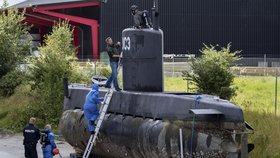 Prohledávání ponorky kvůli důkazu o smrti reportérky Kim Wall