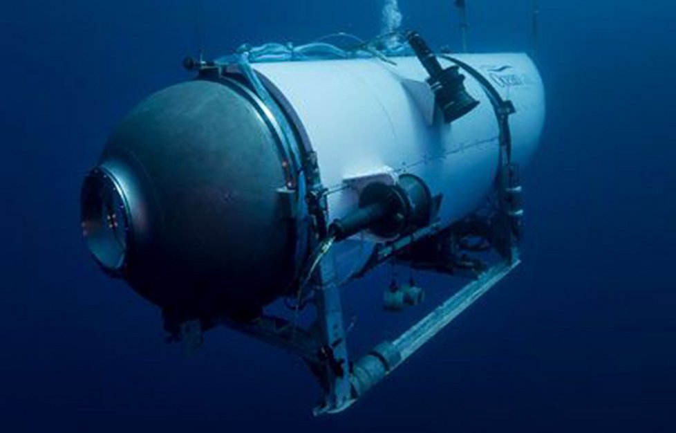 Ponorka Titan společností OceanGate Expeditions při ponoru v roce 2021.