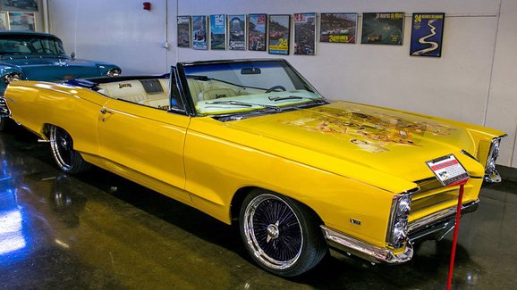 Pontiac Parisienne “Lakers Edition” (1966)