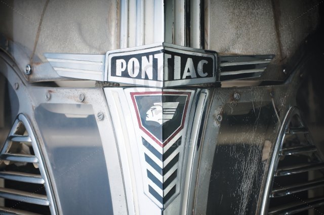 Pontiac je vždy elegantní. S průhlednou kapotou navíc vypadá jako auto z budoucnosti.