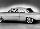 Dvoudveřový Pontiac Tempest se začal vyrábět až koncem roku 1961.