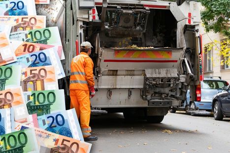 Obrázek: Popelář našel půl milonu! Odpadky v Plzni ukrývaly poklad