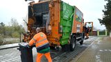 Brno objíždějí falešní popeláři: Mámí z lidí peníze pod záminkou pradávné tradice