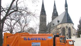 Inzerát zájemce láká na práci, která má smysl, v krásném centru Prahy a náborový příspěvek 50 tisíc korun