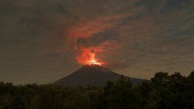 Mexico's Popocatepetl volcano comes to life (May 2023)