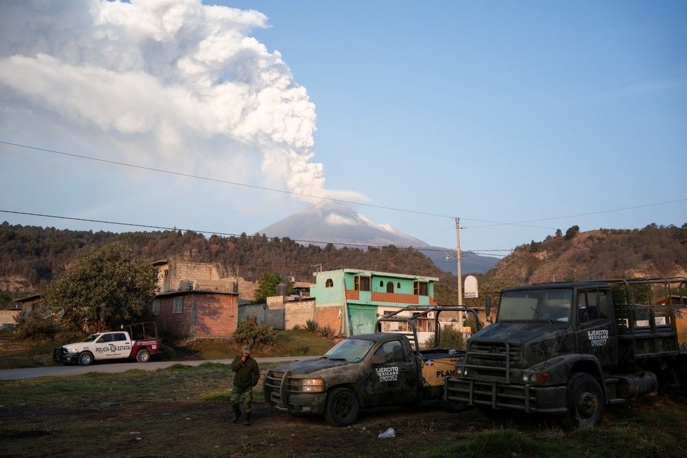 Mexická sopka Popocatépetl se probudila k životu (květen 2023)