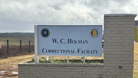 Vězeňská služba státu Alabama popravila vězně pomocí dusíku.