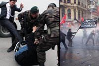 Poradce tureckého premiéra kopal při protestech do hlavy truchlícímu po horníkovi!