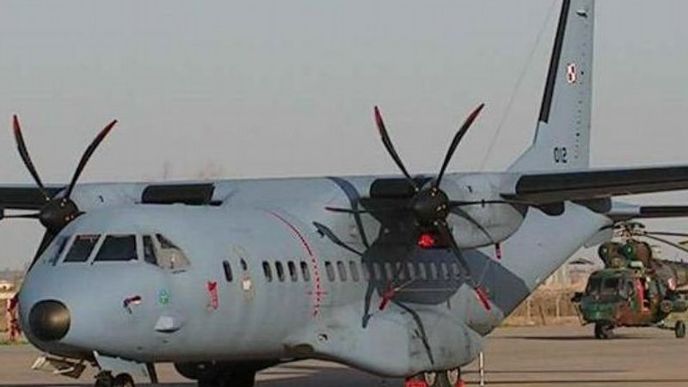 Čtyři transportní letadla CASA C-295M budou mít o půl roku prodlouženou záruku.