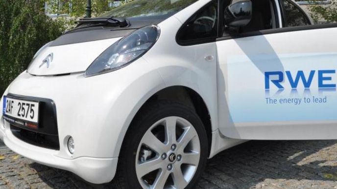 Pořízením dvou vozů Citroën C-Zero společnost RWE Transgas rozšiřuje své aktivity v oblasti e-mobility.