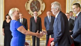 Zeman jmenoval Barbaru Pořízkovou místopředsedkyní NSS, ta se teď ohradila proti kritice soudu