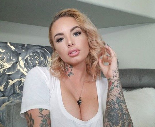 Pornoherečka Christy Mack, která je Katce podobná