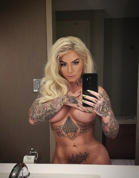 Pornoherečka Christy Mack