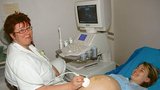Šestašedesátiletá Britka je v osmém měsíci těhotenství