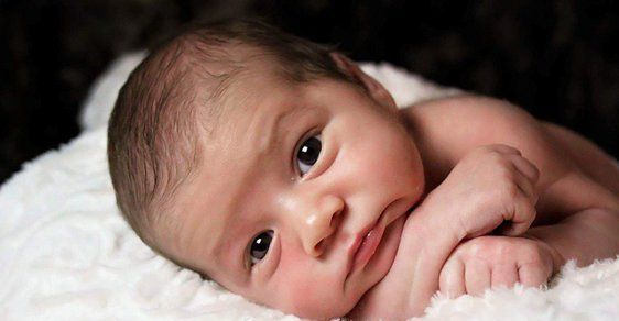 Vyrobte si miminko. V roce 2019 činí daňová sleva na první dítě celkem za rok 15 204 Kč.