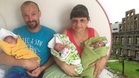Trojčátka se u Apolináře narodila během minuty: Dostala životadárnou transfuzi