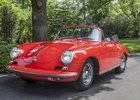 Na prodej je úžasné Porsche 356 B Carrera 2 GS. Mnoho dražších vozů stejné značky nenajdete