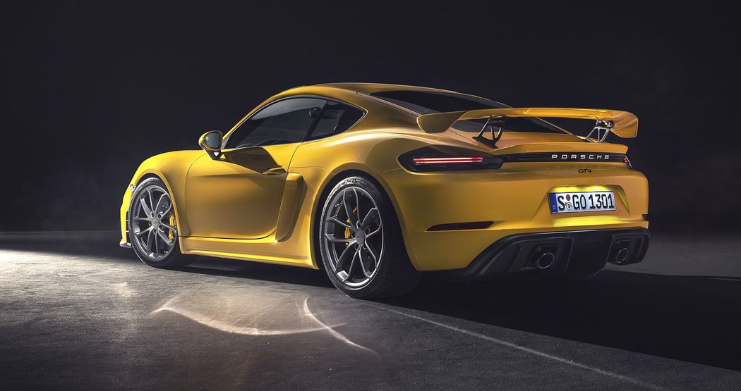 Porsche 718 Cayman GT4