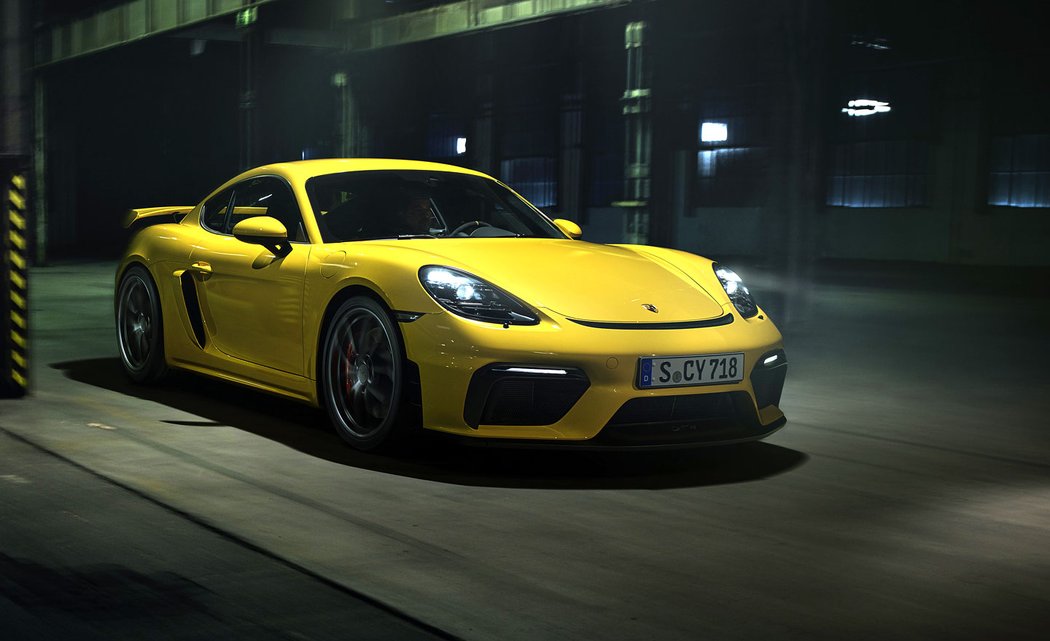 Porsche 718 Cayman GT4