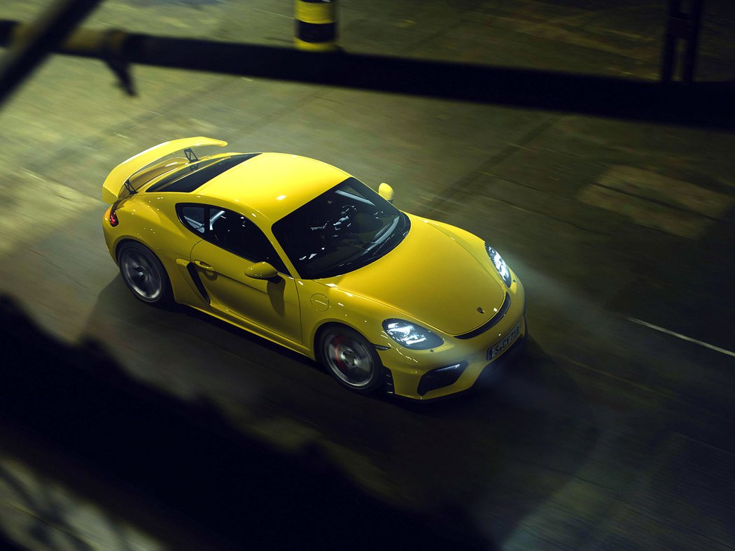 Porsche 718 Cayman GT4