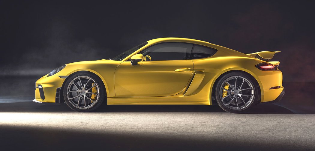 Porsche 718 Cayman GT4