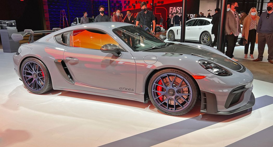 Porsche 718 Cayman GT4 RS