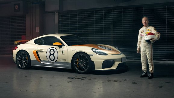 Porsche originálně vzdalo hold úspěšnému japonskému závodníkovi