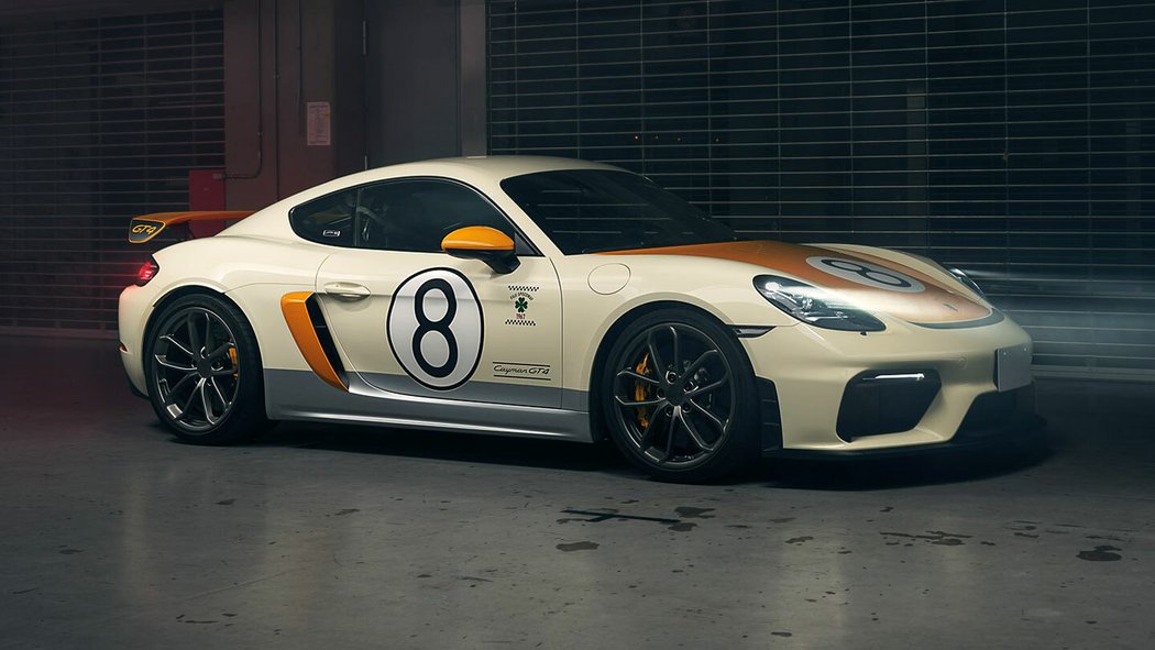 Porsche 718 Cayman GT4 Tribute to 906