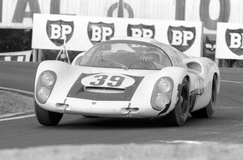 Porsche 910/8