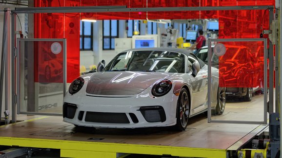 Porsche definitivně ukončilo výrobu 911 generace 991, nástupce už je dávno na trhu